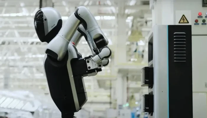 Inilah Robot Pertama di Dunia yang Bisa Ganti Baterai Sendiri